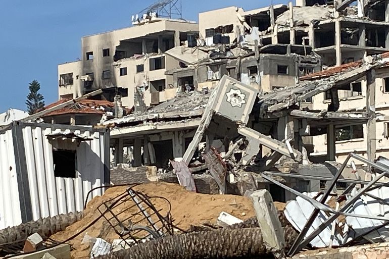 حولت الحرب مقر المجلس التشريعي في مدينة غزة إلى أنقاض