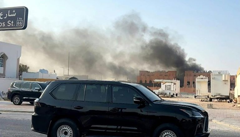 الصحافة الإسرائيلية تكشف تفاصيل عن الهجوم على قيادة حماس بقطر 1 TOPSHOT - This frame grab taken from an AFPTV footage shows smoke billowing after explosions in Qatar's capital Doha on September 9, 2025.