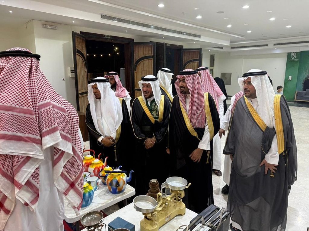 ajel2F2025 09 242F4yy3081n2F471cf557 5b7e 44f9 8cf5 cb6d5e0f8d55