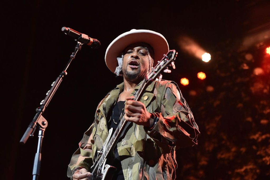 D’Angelo يصل إلى المركز الأول للمرة الأولى بعد أيام من وفاته 1761483177 0x0