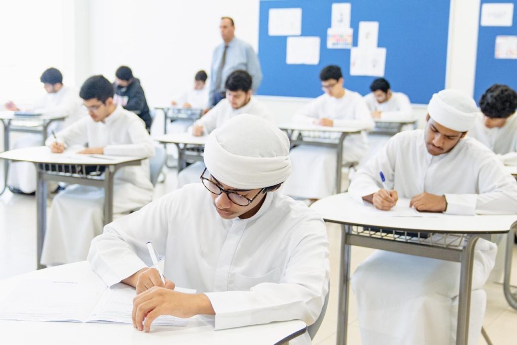 “التربية” تكشف مواعيد وموجهات اختبارات نهاية الفصل الأول للطلبة من 3-12 1761633147 image