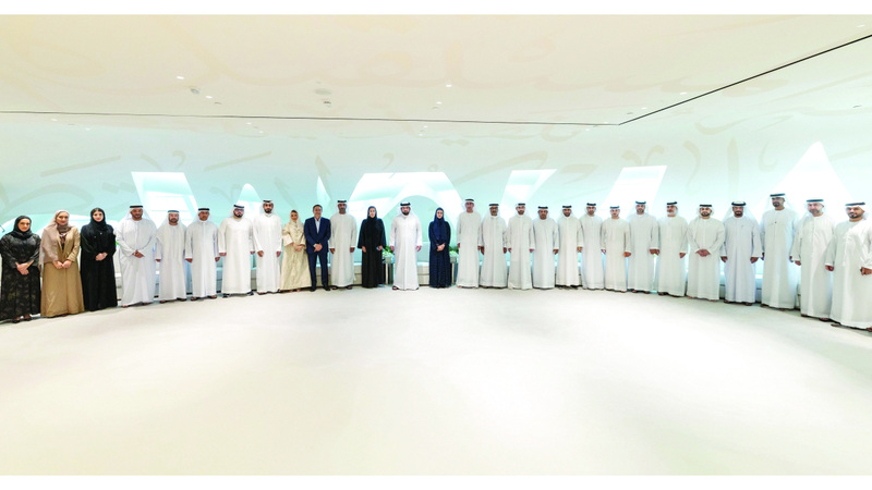 أحمد بن محمد يشهد منتدى الإعلام الإماراتي ويكرّم مؤسسات ومنصات الإعلام الوطني 1761686633 image