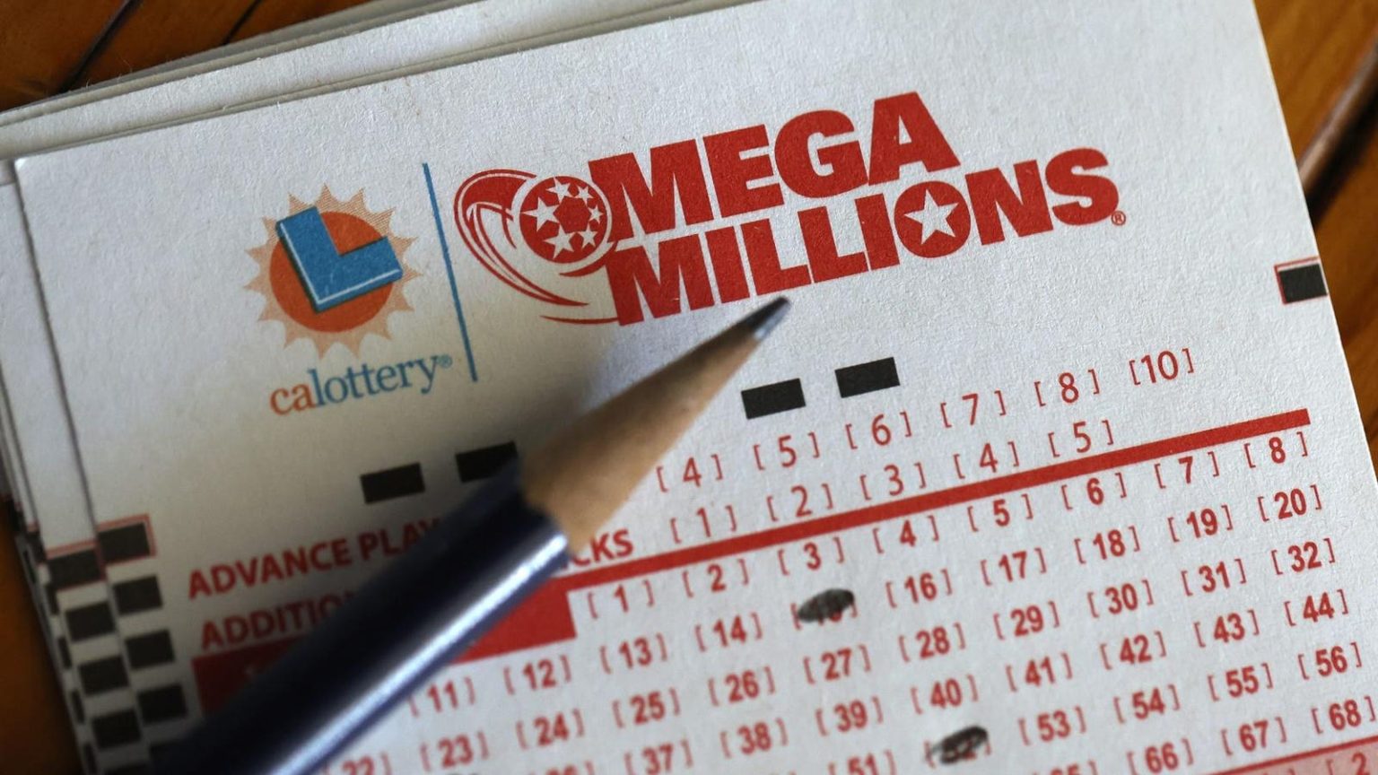 تبلغ قيمة جائزة Mega Millions الكبرى 754 مليون دولار أمريكي — إليك ما يمكن أن يأخذه الفائز إلى المنزل 1761718610 0x0