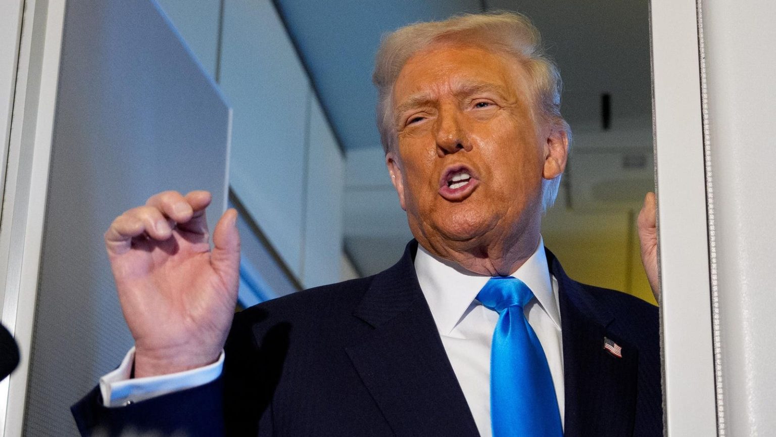 ترامب يعترف بأنه “غير مسموح له بالترشح” لولاية ثالثة ويقول إن الأمر “سيء للغاية” 1761722588 0x0