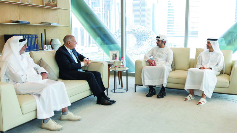 مكتوم بن محمد: دبي تمضي قدماً في ترسيخ موقعها وجهة أولى للاستثمار العالمي 1761869743 image
