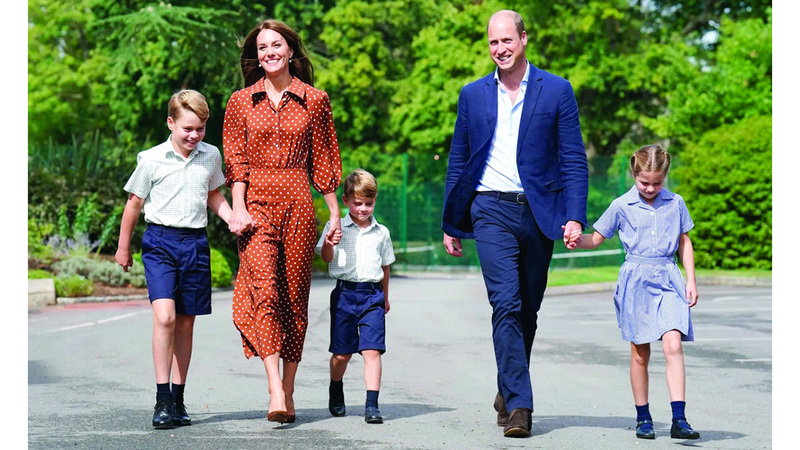 الأمير ويليام وعائلته يغادرون منزل «أديلايد» الريفي 1761870597 image