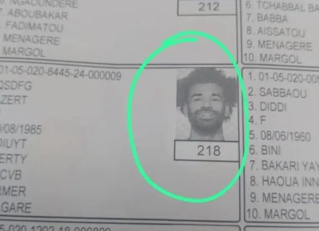 2598742