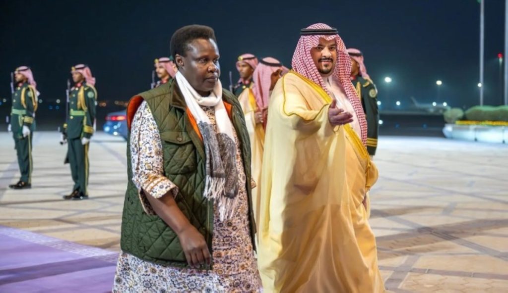 نائبة رئيس أوغندا تصل إلى الرياض 2604412