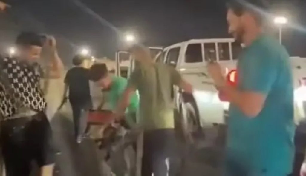 عرس يتحوّل إلى موكب حربي في شوارع طرابلس! 2604912