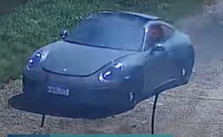2604946