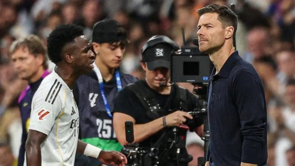فينيسيوس يهدّد ألونسو: سأغادر ريال مدريد! 2604996