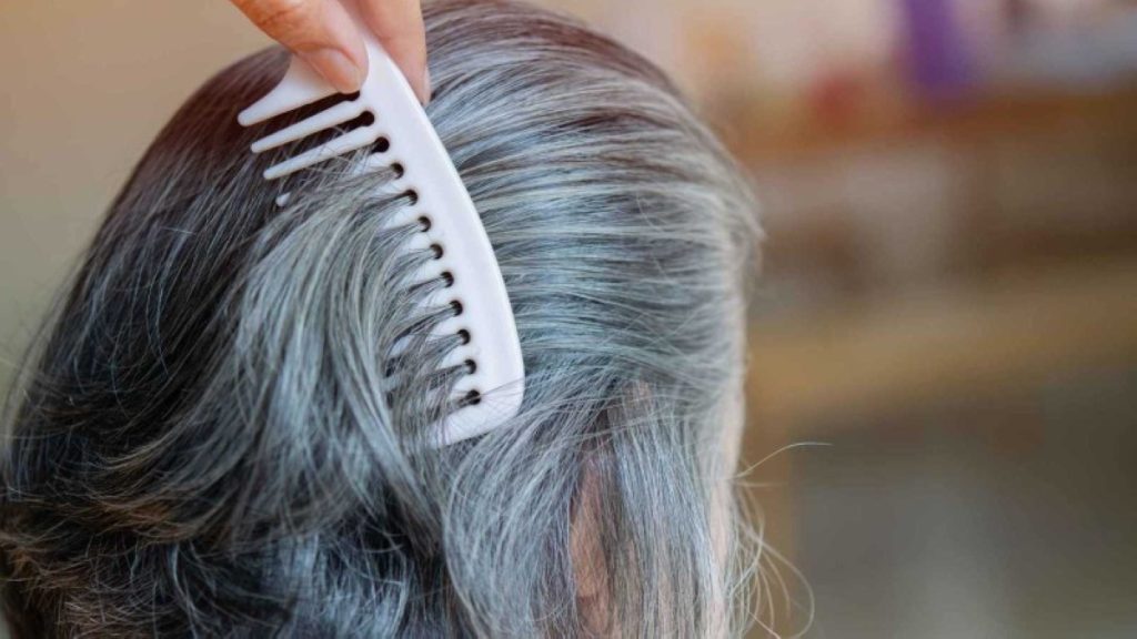 مفاجأة.. الشعر الرمادي سلاح محاربة السرطان! 2605427