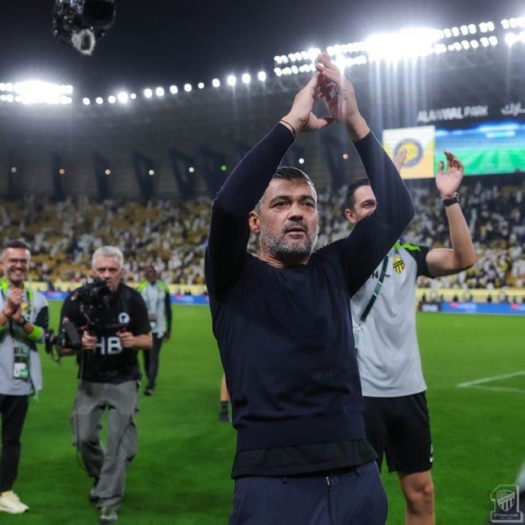 جابر لـ«عكاظ»: تماسك الاتحاد بعد الطرد كان مفتاح الانتصار 2605985