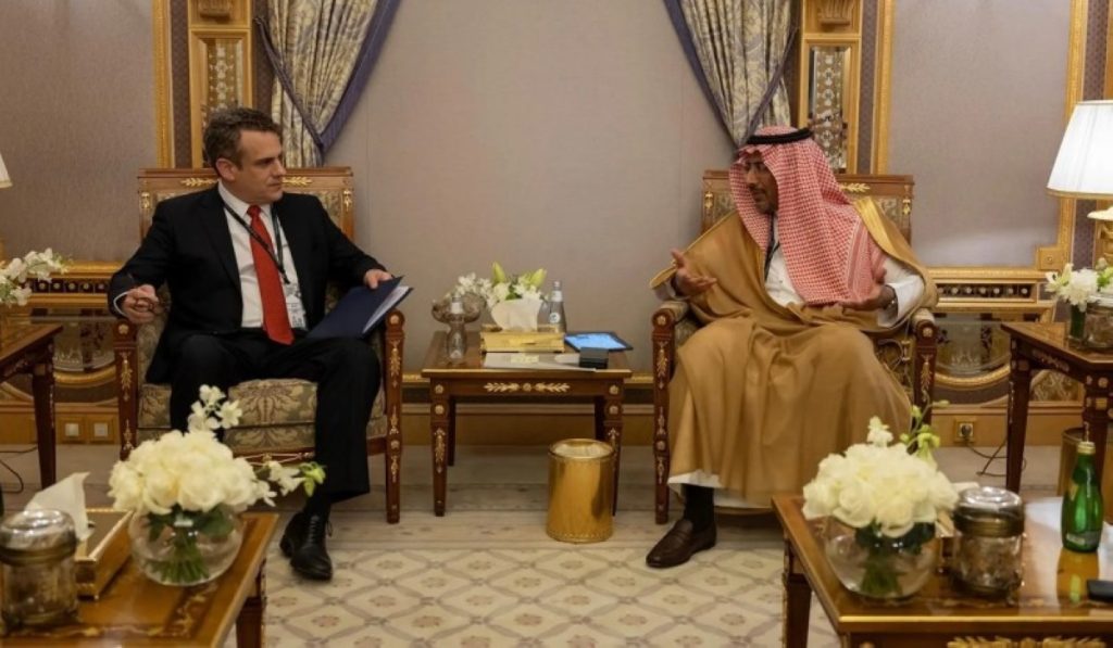 وزير الصناعة يبحث مع نائب وزير الطاقة الأمريكي تعزيز التعاون في قطاع المعادن الإستراتيجية 2606400