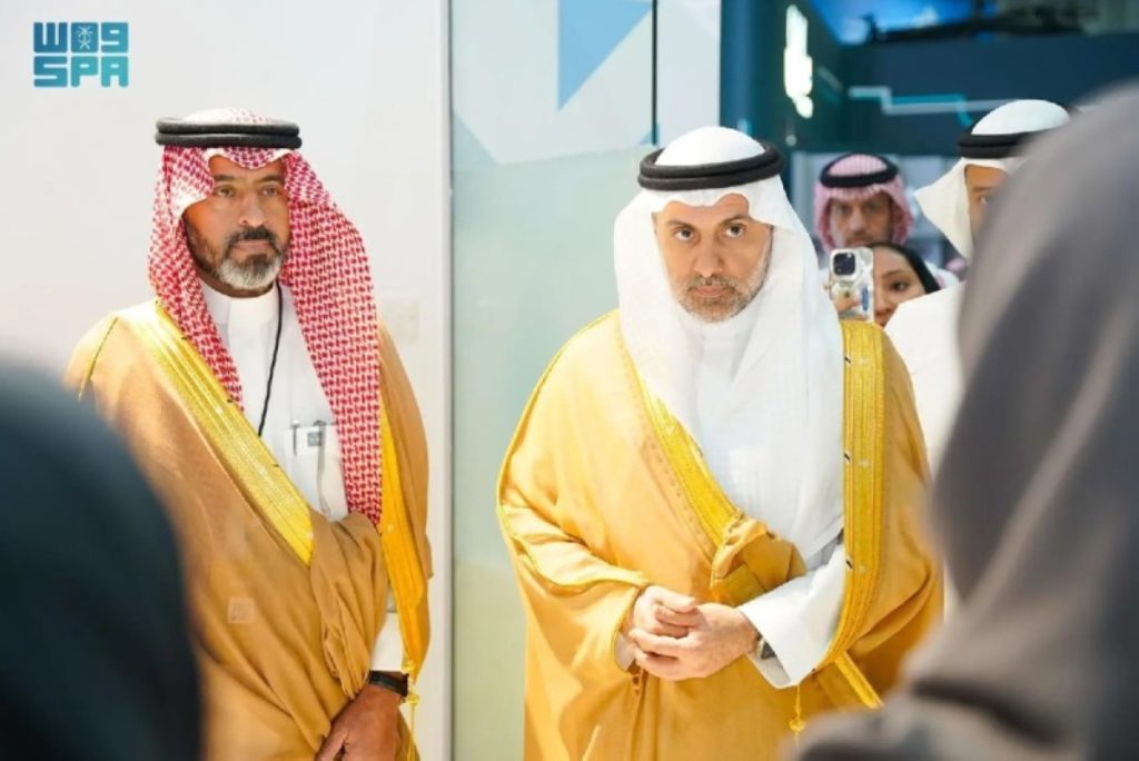 وزير الصحة يزور جناح المركز السعودي لسلامة المرضى في ملتقى الصحة العالمي 2025 2606421