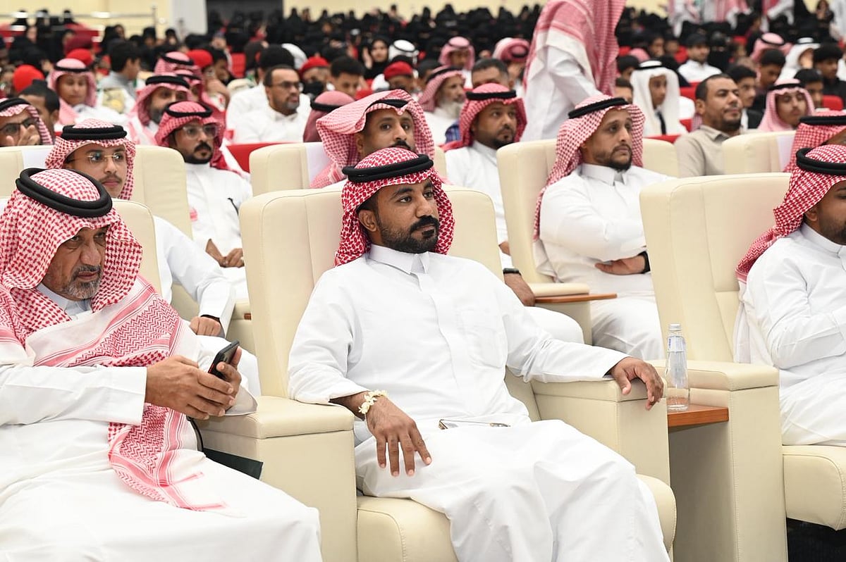 بالصور.. أمانة جازان تنظم "ملتقى جازان الخضراء": مبادرة رائدة لتعزيز الاستدامة ورفع الرقعة النباتية بالمنطقة 14 31d73152 4416 4aa1 8102 4fb5b95fec40