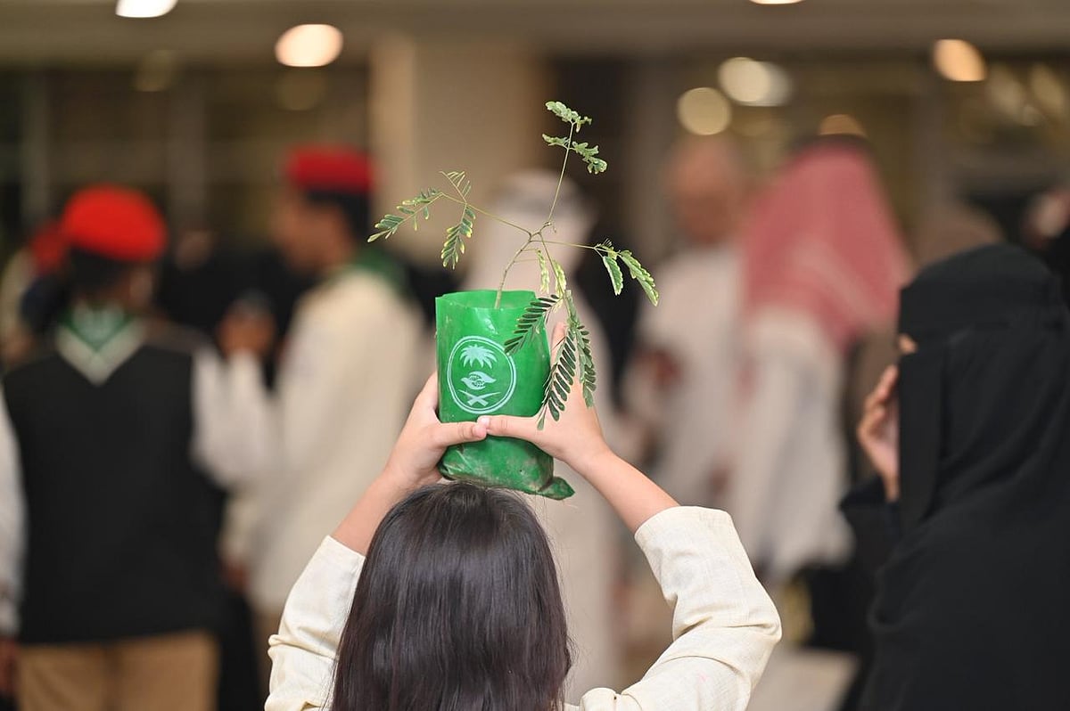 بالصور.. أمانة جازان تنظم "ملتقى جازان الخضراء": مبادرة رائدة لتعزيز الاستدامة ورفع الرقعة النباتية بالمنطقة 9 69ae727f c3a6 4a0a 8616 d733767e9387