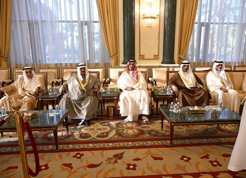 الأمير تركي بن محمد ينقل تعازي القيادة في وفاة الشيخ علي عبدالله الأحمد الجابر الصباح ajel2F2025 10 242Faqt46sat2FG4CKd2eW4AAdEt7