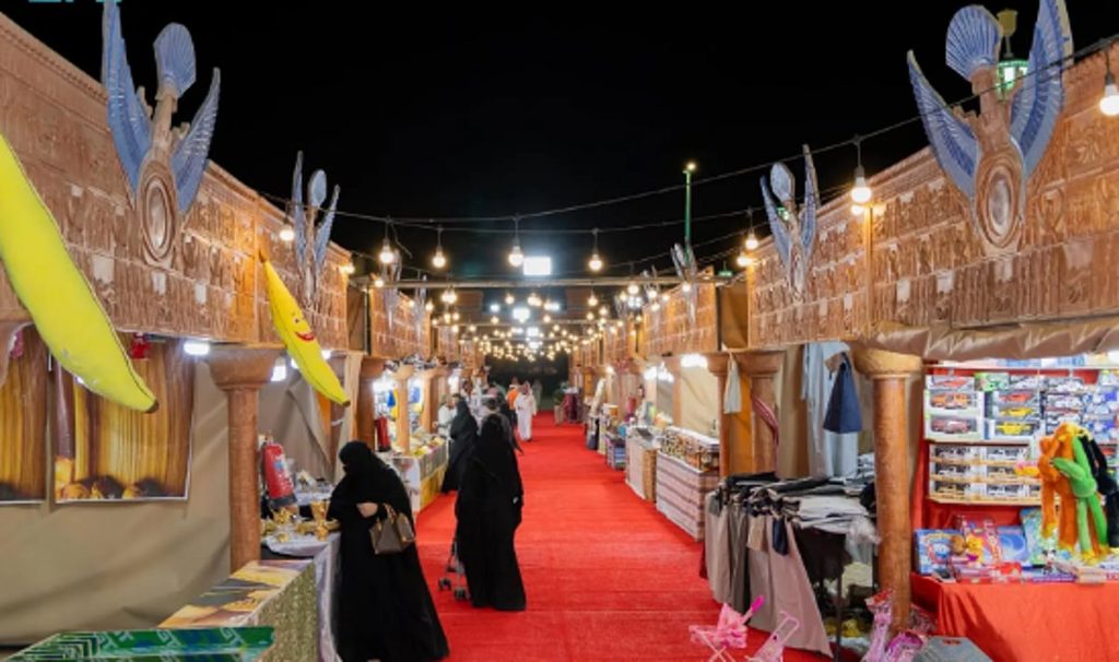 البازارات العربية تُضفي طابعًا ثقافيًا  على مهرجان "ليالي سهيل" برفحاء ajel2F2025 10 252F1pwegjls2FCapture