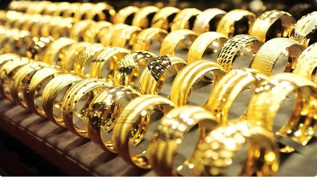 ارتفاع أسعار الذهب بالمملكة.. وعيار 21 يسجل 433 ريالا ajel2F2025 10 252Fjys0r1mc2FD8A7D984D8B0D987D8A8 2