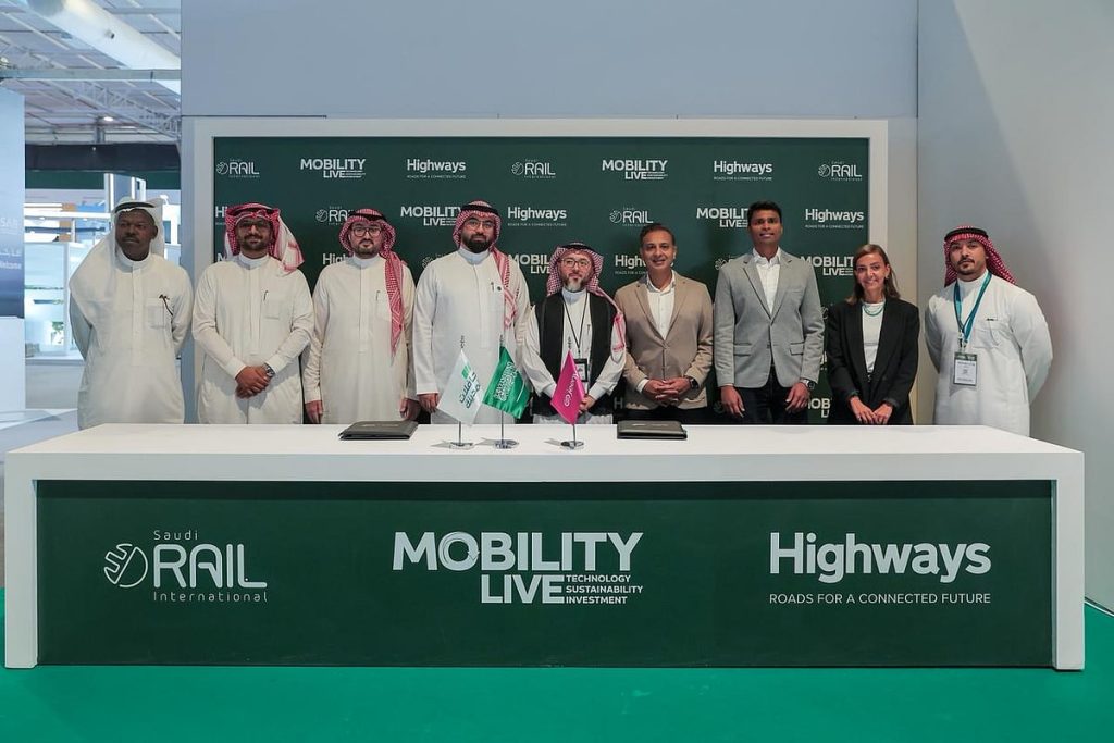 شراكة استراتيجية تجمع بين جيني وهيئة تطوير منطقة المدينة المنورة لتعزيز مفهوم التنقل الحضري ajel2F2025 10 262Feiohhkow2FD8B4D8B1D8A7D983D8A9