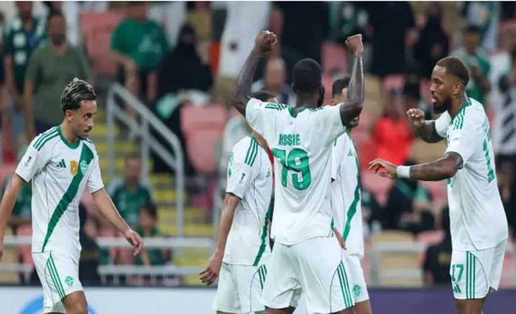الأهلي يكسب الباطن بثلاثية نظيفة ويبلغ ربع نهائي كأس الملك ajel2F2025 10 272F3qecmz5x2FCapture