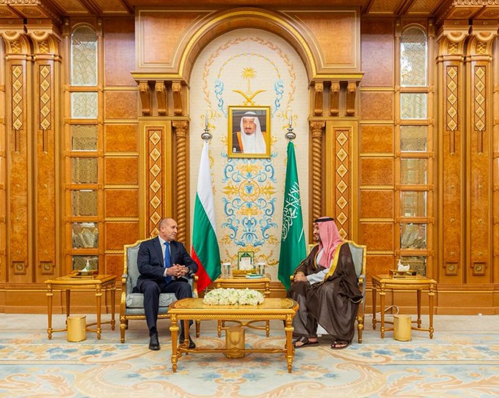 ولي العهد يلتقي رئيس بلغاريا على هامش انعقاد مؤتمر مبادرة مستقبل الاستثمار ajel2F2025 10 272Figg77aul2FG4RoLZFWYAA8F r