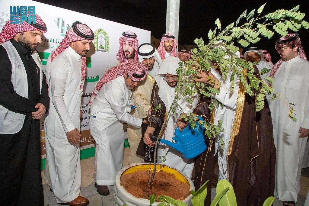 وزير الشؤون الإسلامية يُطلق مبادرة «مساجدنا روضة خضراء» لزراعة 100 ألف شتلة في مساجد وجوامع حائل ajel2F2025 10 272Ftebchb9w2F0vDynyKgabb53WTy20ksX2gOnTKuBviasKsXg79M.webp