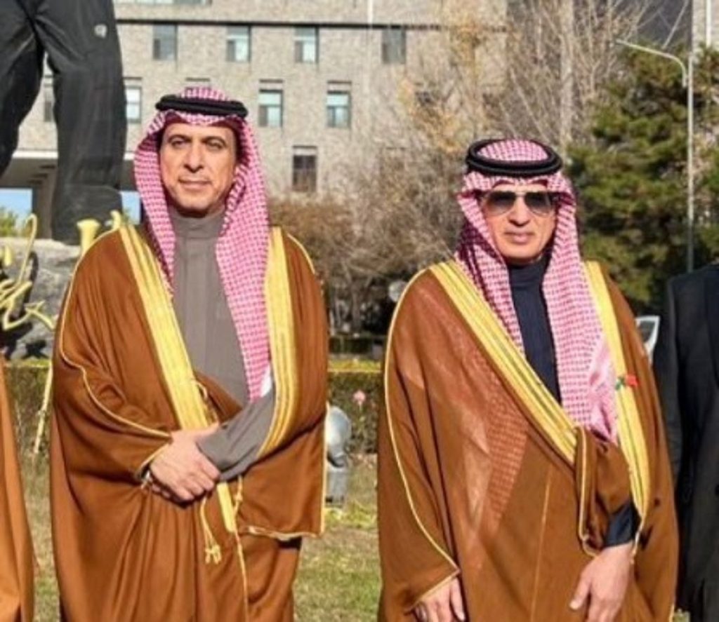 الحارثي يعلن مغادرته لـ"هيئة الإذاعة والتلفزيون".. ويُرحب بخلفه علي الزيد ajel2F2025 10 302F00mh0tlx2F2f241dc5 7456 4a9c 9986 7a7809a6c26d