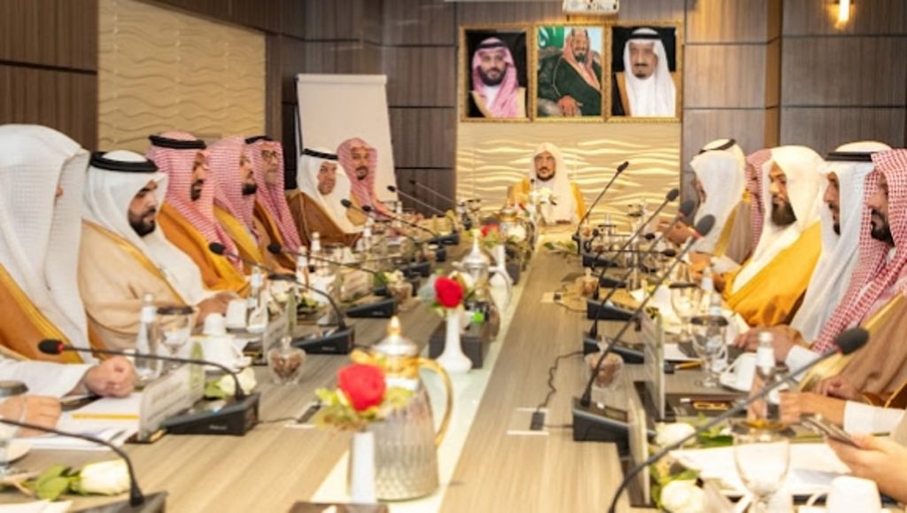 وزير الشؤون الإسلامية يؤكد ضرورة مراقبة التعديات على المساجد ومرافقها وخدماتها ajel2F2025 10 312Fdn341rsd2FIMG20251031171949