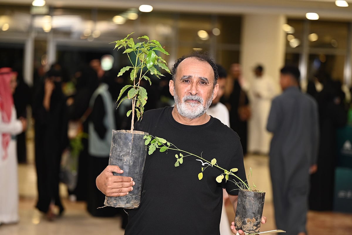 بالصور.. أمانة جازان تنظم "ملتقى جازان الخضراء": مبادرة رائدة لتعزيز الاستدامة ورفع الرقعة النباتية بالمنطقة 6 d4c93369 7d80 417c ab5d 2df102f747c8