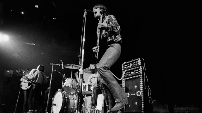 فخورة ماري – احتفال Creedence Clearwater Revival بالجنوب الأسطوري https3A2F2Fd1e00ek4ebabms.cloudfront.net2Fproduction2Fa560fa8a 30dc 4859 af63 06c6a52e8958