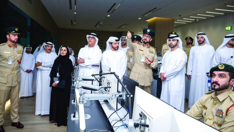 منصور بن محمد: مطارات دبي نموذج عالمي في كفاءة التشغيل واستباق المستقبل 1761957167 image