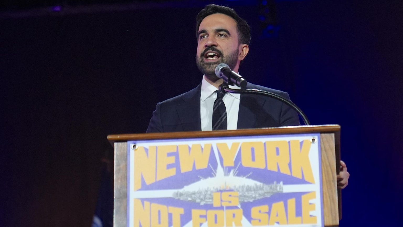 الديمقراطيون يحتفظون بتقدم كبير قبل يوم الثلاثاء 1762208068 0x0