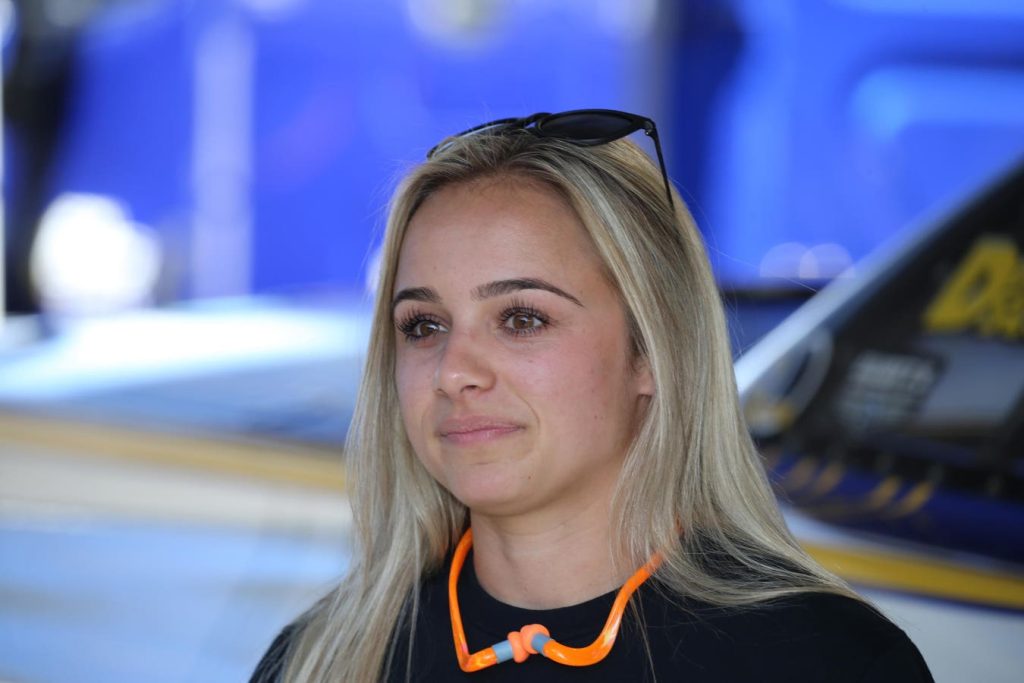 أدوات كارلايل تجد صوتها في مادي جوردون 1762283199 0x0