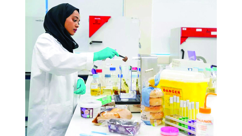 3 ملايين فحص سنوياً لحماية المستهلكين وضمان المنتجات في دبي 1762313201 image