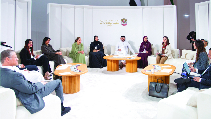 اعتماد توصيات ببرامج زمنية لتعزيز تنافسية الإمارات في قطاعات اقتصادية حيوية 1762321110 image