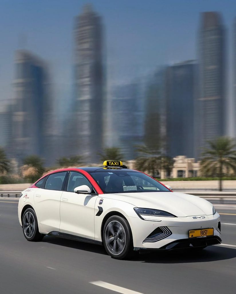 بحد أدنى 13 درهماً.. «طرق دبي» تعلن تطبيق تعرفة جديدة لحجز مركبات الأجرة 1762363586 image