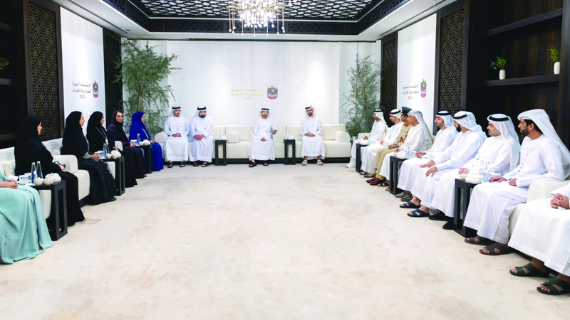 حمدان بن محمد: رؤيتنا أن تكون دبي نموذجاً عالمياً في توظيف الذكاء الاصطناعي بالعمل الحكومي 1762406757 image