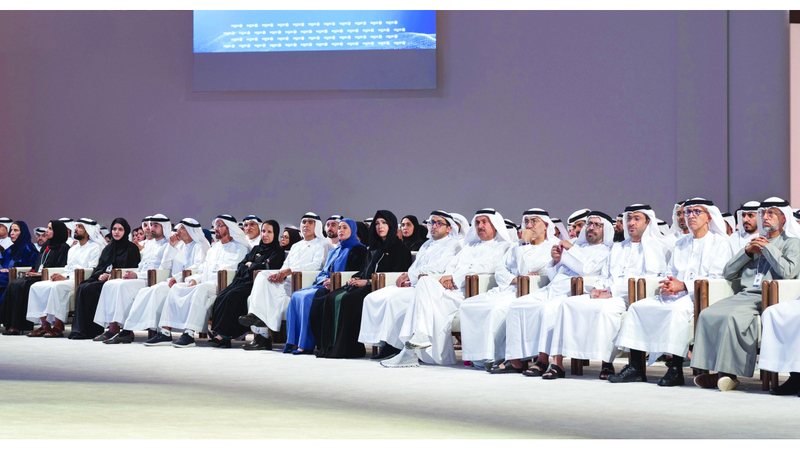 قرقاش: الإمارات بقيادة محمد بن زايد رسخت مكانتها قوةً ناعمةً مؤثرةً في صياغة مستقبل العالم 1762407658 image