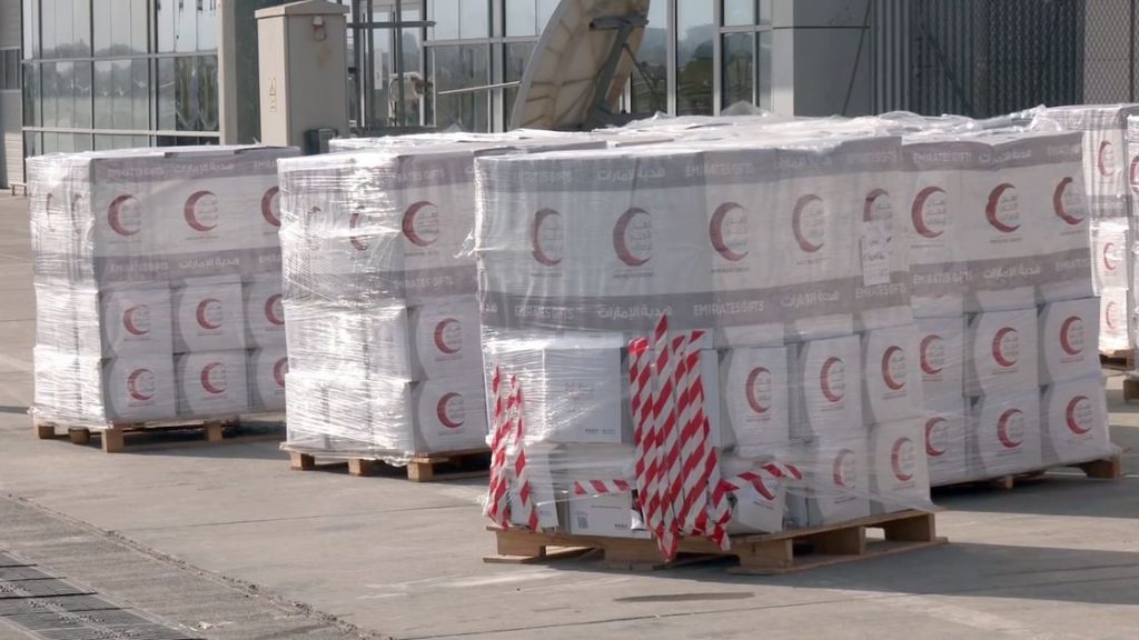 تنفيذاً لتوجيهات رئيس الدولة نحو الاستجابة العاجلة.. الإمارات تُرسل فريقاً إغاثياً مشتركاً وتقدم مساعدات إنسانية فورية للمتأثرين من زلزال شمال أفغانستان 1762542756 image