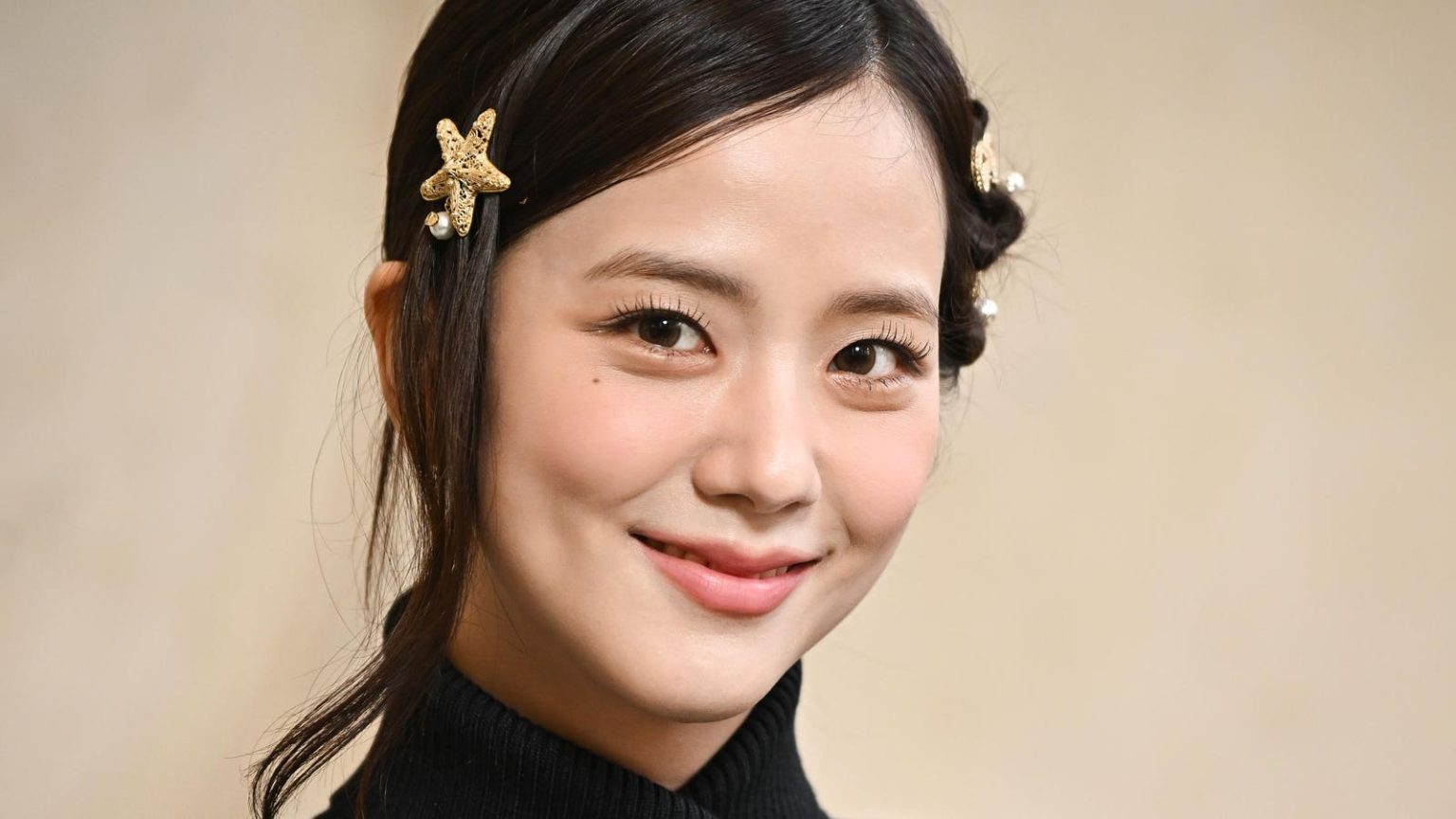 جيسو تنضم إلى زميلاتها في فرقة بلاك بينك في أول أغنية منفردة لها على الراديو 1762721866 0x0