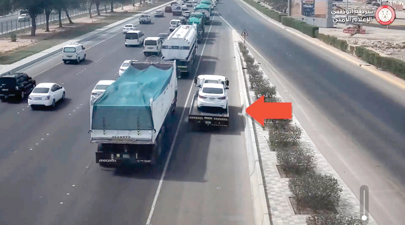 حوادث «كتف الطريق» تثير جدلاً بين سائقين حول استخدامه 1763338813 image