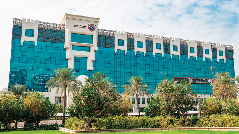 امرأة توزع ثروتها على أسرتها للتهرب من سداد قيمة شيك 1763351426 image