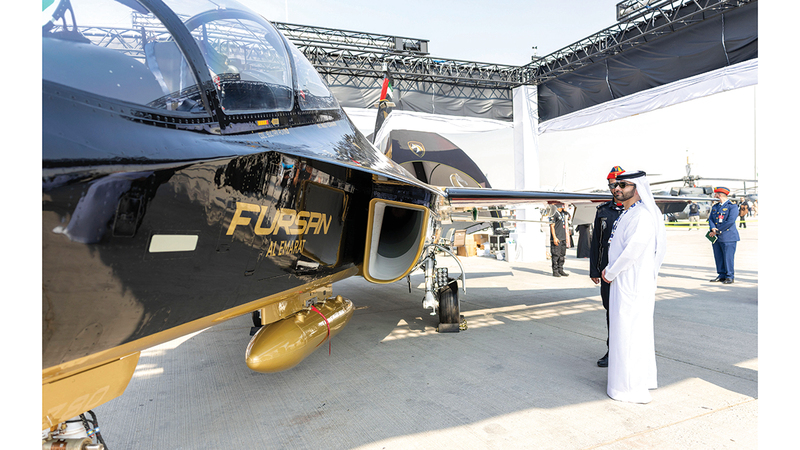 منصور بن محمد: الإمارات وجهة رئيسة لصناعة الطيران العالمية 1763512136 image