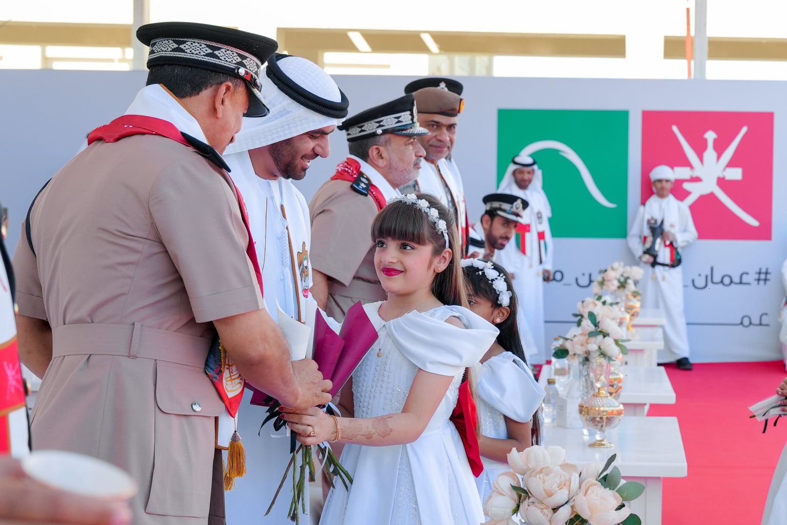 “الهوية والجنسية والجمارك وأمن المنافذ” تحتفي باليوم الوطني العماني 1763667551 image