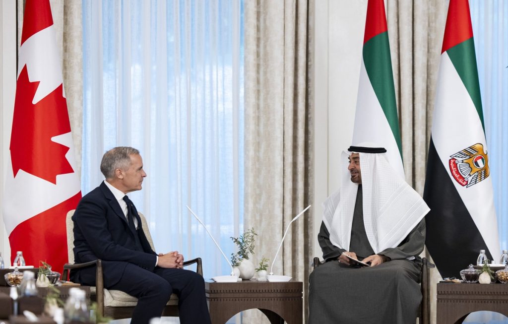 رئيس الدولة يبحث مع رئيس وزراء كندا علاقات التعاون 1763674509 image