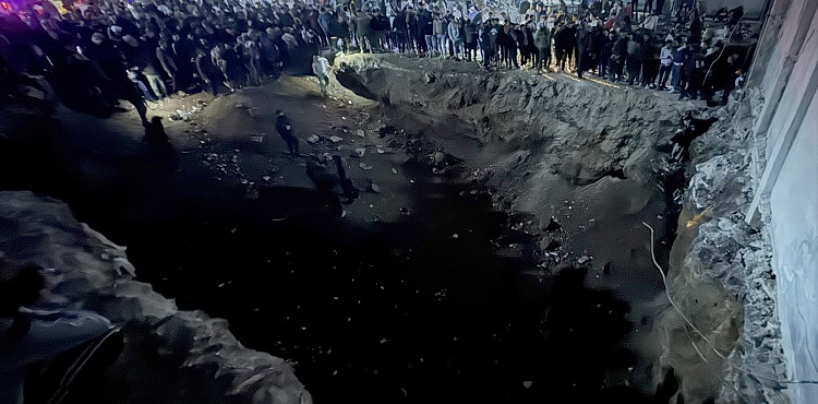 سورية .. فرض حظر التجول بسبب شائعة عن وجود “مغارة ذهب بالحارة” 1763893809 image