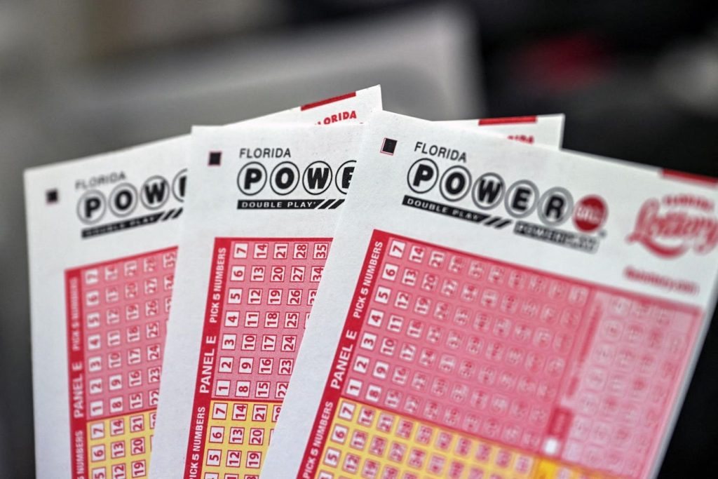 جائزة Powerball الكبرى تصل إلى 654 مليون دولار – وإليك قيمة هذه القيمة بعد خصم الضرائب 1763911340 0x0