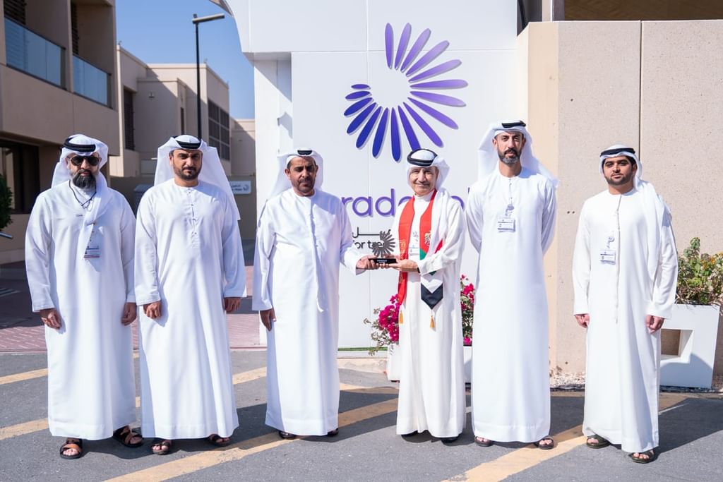 “محمد بن راشد الخيرية” تطلق مبادرتي”عمرة ” و”أسرتي تستحق” دعما لأصحاب الإرادة 1764271203 image